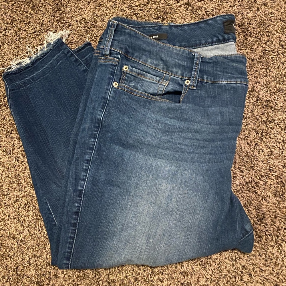 Torrid Jeggings Distressed plus size 26